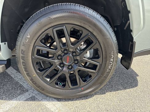 Certified 2025 Toyota Sequoia SR5 w/ SR5 Premium Package AWD/4WD image 19
