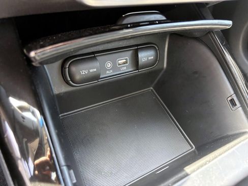 Used 2016 Kia Sorento SX FWD image 23