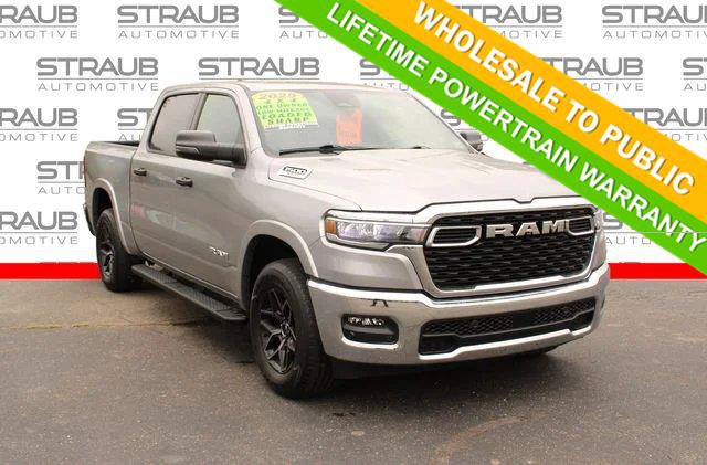 Used 2025 RAM 1500 Big Horn AWD/4WD image 1