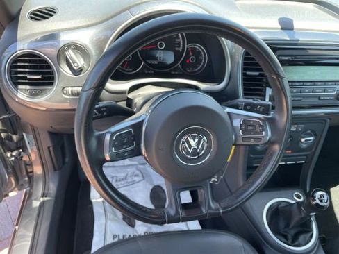 Used 2014 Volkswagen Beetle 1.8T FWD image 16