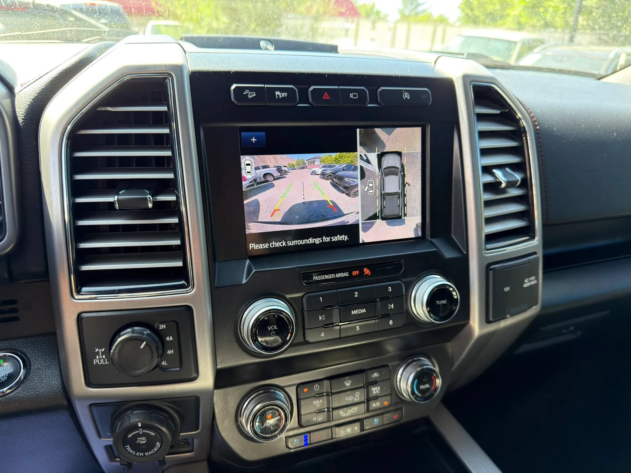 Used 2020 Ford F150 Platinum w/ Equipment Group 701A Luxury AWD/4WD image 33