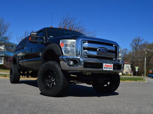 Used 2011 Ford F350 Lariat w/ Camper Pkg image 22