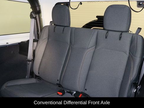 Used 2025 Jeep Wrangler Willys image 17