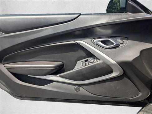 Used 2018 Chevrolet Camaro LT RWD image 12