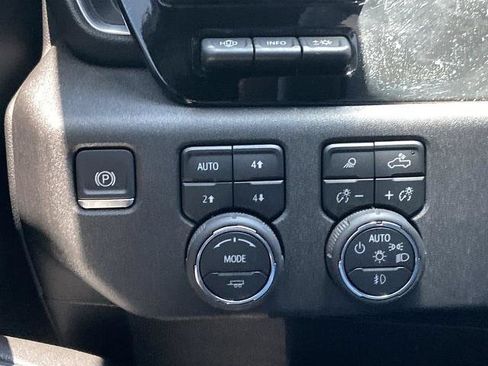 Used 2025 Chevrolet Silverado 2500 High Country w/ Technology Package AWD/4WD image 14