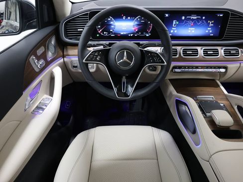 Certified 2025 Mercedes-Benz GLE 350 4MATIC image 16