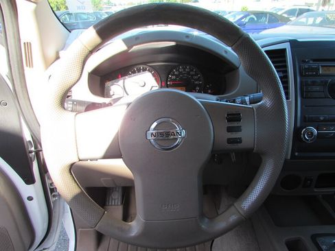 Used 2012 Nissan Frontier SV RWD image 11