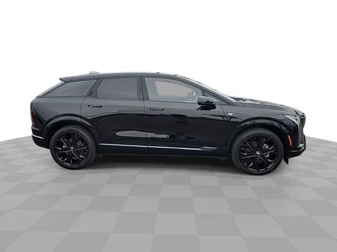New 2025 Cadillac Optiq Sport 2 w/ LPO, ONYX Package image 9