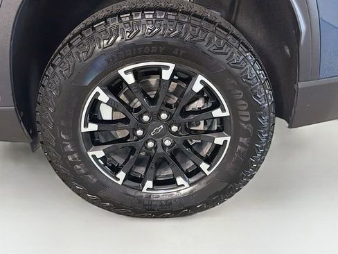 Used 2024 Chevrolet Traverse Z71 AWD/4WD image 34