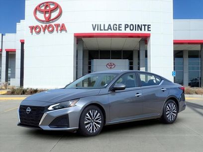 Used 2023 Nissan Altima 2.5 SV