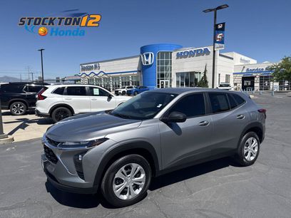 Used 2025 Chevrolet Trax LS w/ Driver Confidence Package