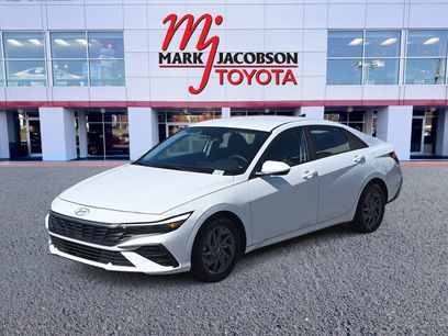 Used 2024 Hyundai Elantra SEL