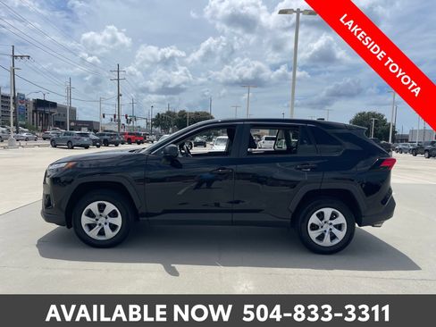 Used 2024 Toyota RAV4 LE FWD image 2