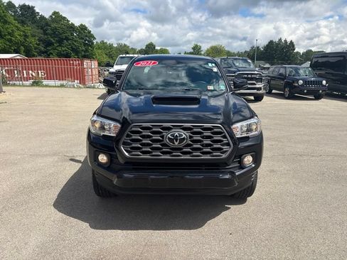 Used 2021 Toyota Tacoma TRD Sport w/ Technology Package AWD/4WD image 8
