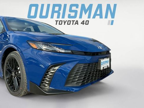 New 2026 Toyota Camry SE image 2