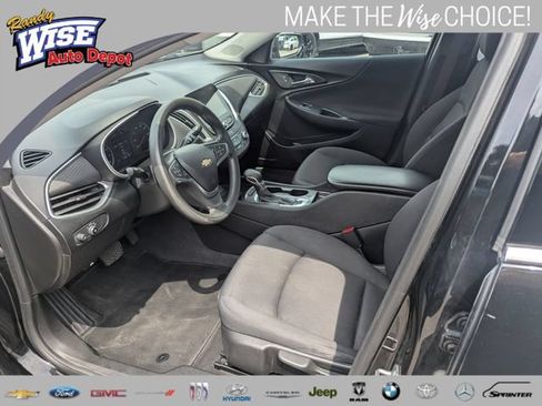 Used 2023 Chevrolet Malibu LS FWD image 9