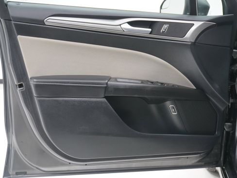 Used 2017 Ford Fusion S image 13