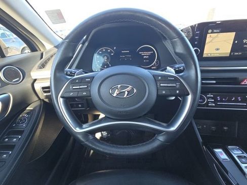 Used 2021 Hyundai Sonata Limited w/ Preferred Accessory Package image 24