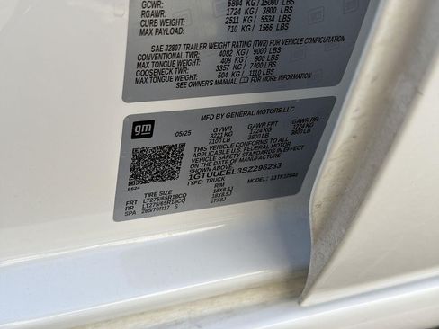 Used 2025 GMC Sierra 1500 AT4 AWD/4WD image 34