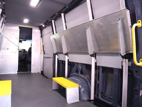 Used 2019 Mercedes-Benz Sprinter 170 image 27
