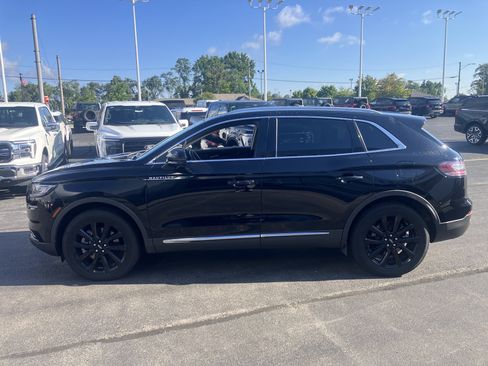 Used 2021 Lincoln Nautilus Reserve w/ Monochromatic Package AWD/4WD image 4