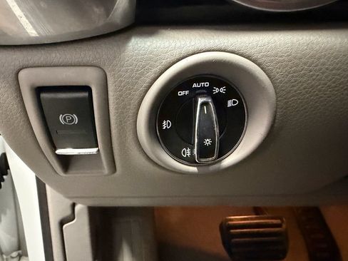 Used 2014 Porsche Cayenne Diesel Platinum Edition AWD/4WD image 14
