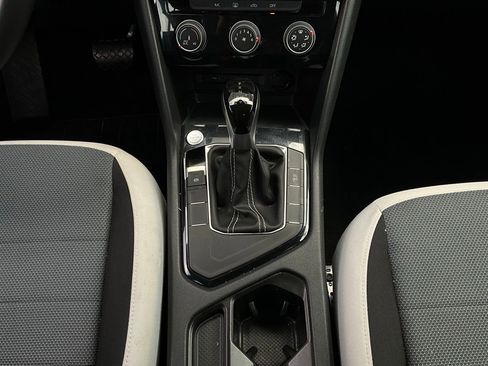 Used 2025 Volkswagen Taos S image 13