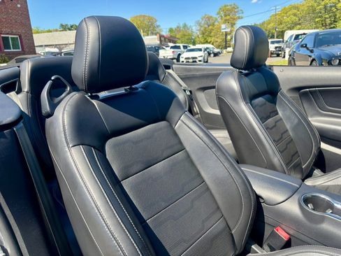 Used 2021 Ford Mustang GT Premium RWD image 24