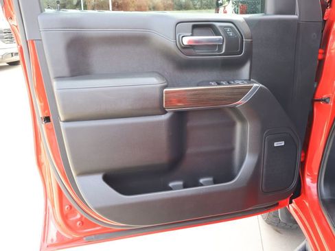 Used 2020 Chevrolet Silverado 1500 LT Trail Boss image 12