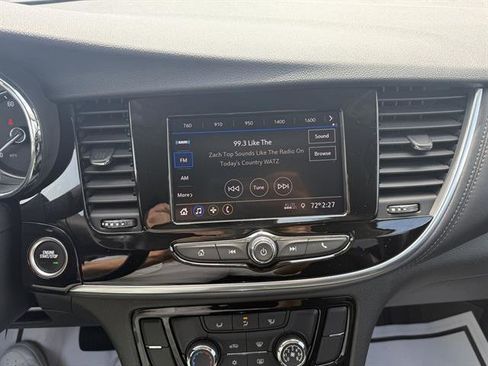 Used 2022 Buick Encore Preferred w/ Safety Package image 37