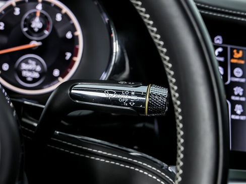 Used 2022 Bentley Flying Spur V8 AWD/4WD image 31
