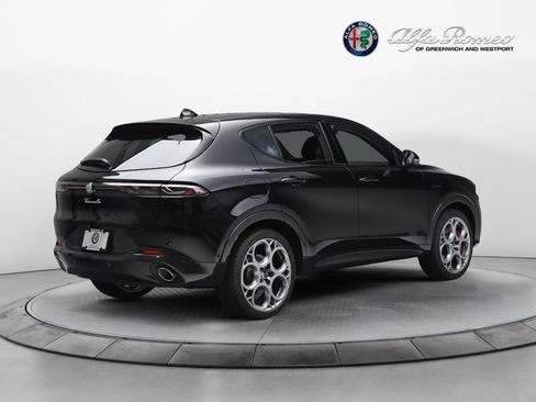 Used 2024 Alfa Romeo Tonale Veloce AWD/4WD image 10