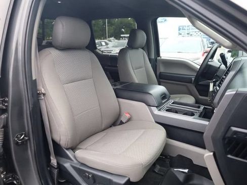 Used 2019 Ford F150 XLT w/ Equipment Group 302A Luxury AWD/4WD image 18