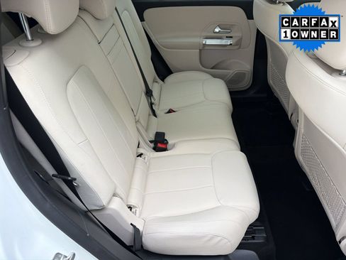 Used 2023 Mercedes-Benz GLB 250 image 30