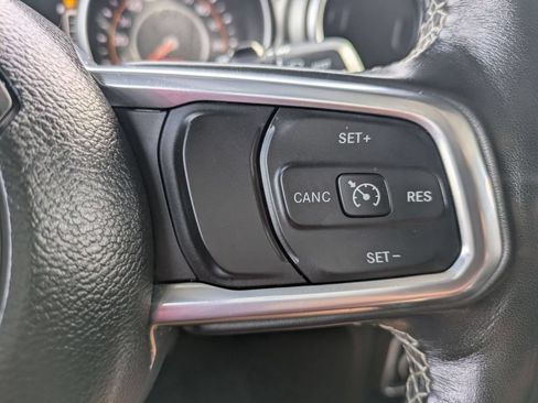 Used 2023 Jeep Wrangler Unlimited Sahara w/ Cold Weather Group AWD/4WD image 21