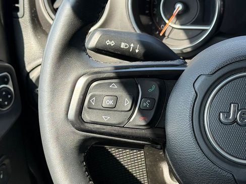Used 2019 Jeep Wrangler Unlimited Sport S AWD/4WD image 20
