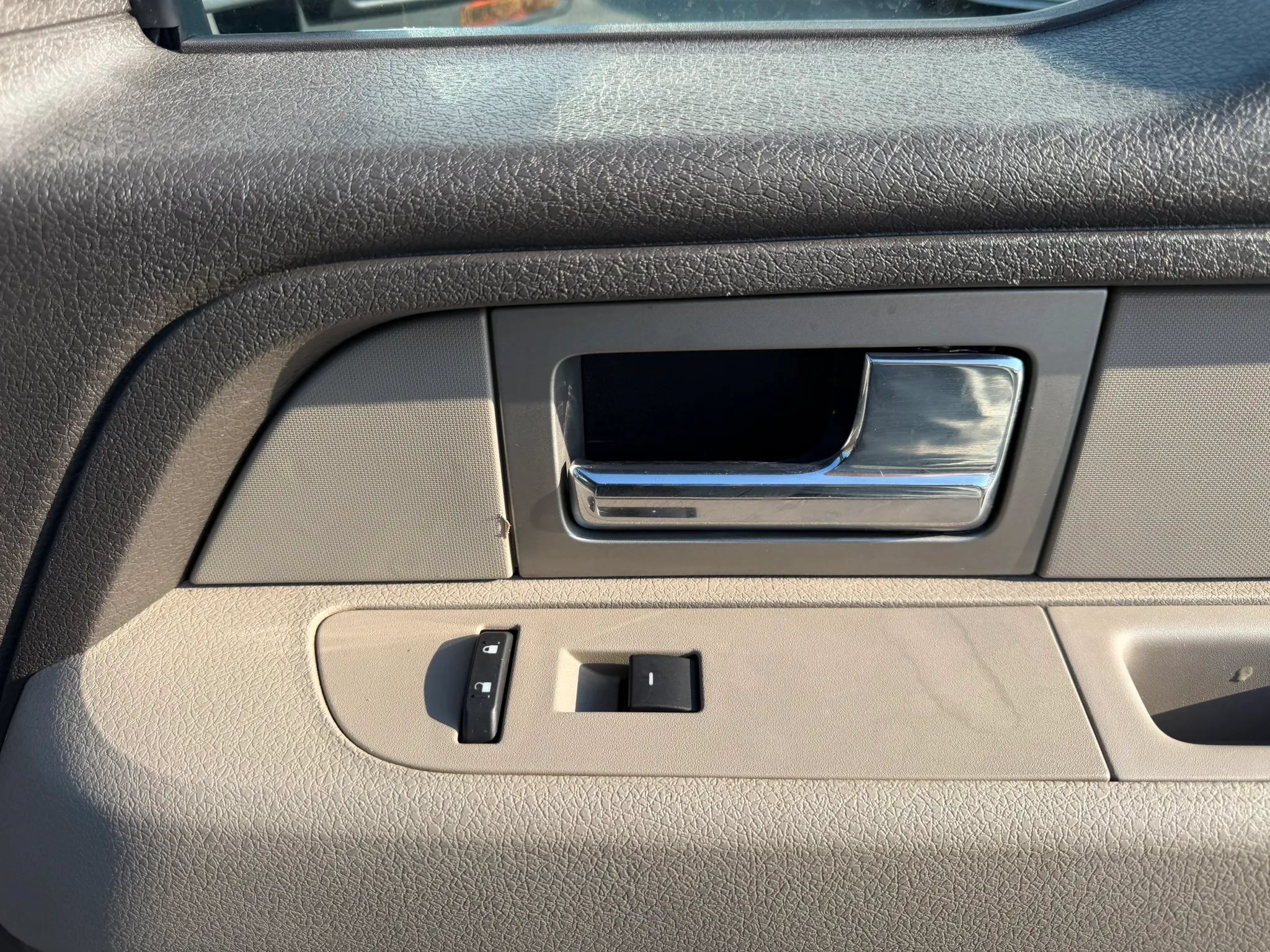 Used 2009 Ford F150 XLT AWD/4WD image 26