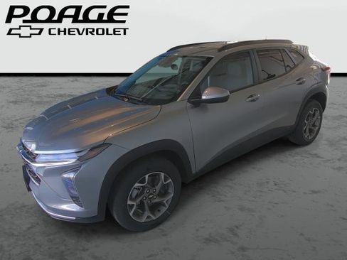 New 2026 Chevrolet Trax LT w/ Driver Confidence Package FWD image 1