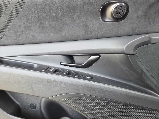 Used 2025 Hyundai Elantra N FWD image 26