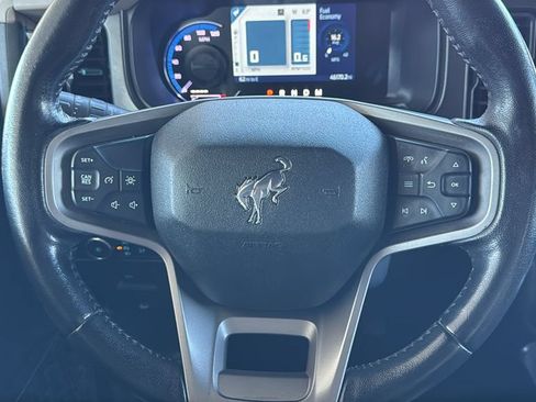 Certified 2022 Ford Bronco Wildtrak AWD/4WD image 11