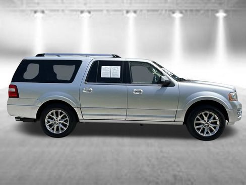 Used 2017 Ford Expedition EL Limited w/ Equipment Group 301A AWD/4WD image 4