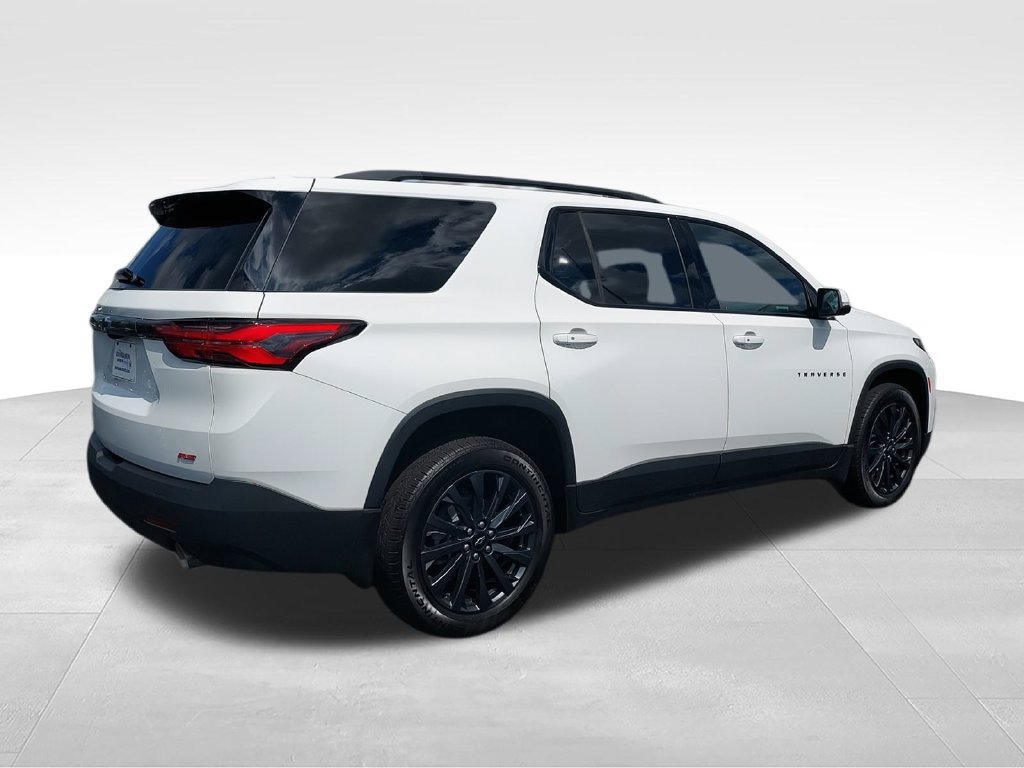 Used 2023 Chevrolet Traverse RS AWD/4WD image 9