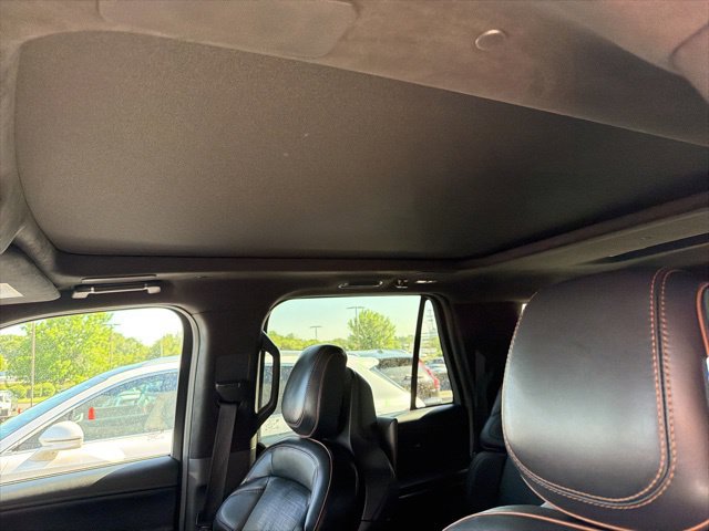 Used 2025 Lincoln Navigator L Black Label AWD/4WD image 19