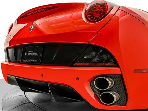 Certified 2010 Ferrari California RWD image 33