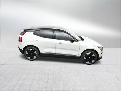 New 2026 Volvo EX30 Ultra AWD/4WD image 18