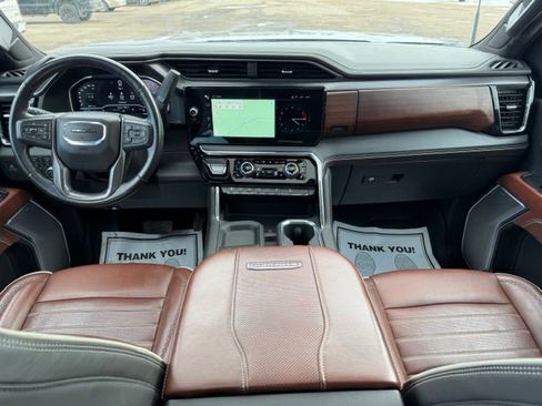 Used 2024 GMC Sierra 3500 Denali Ultimate AWD/4WD image 19