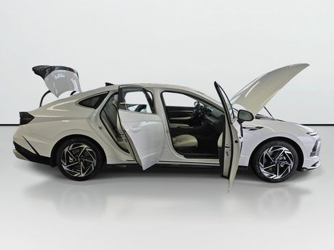 New 2026 Hyundai Sonata SEL AWD/4WD image 9