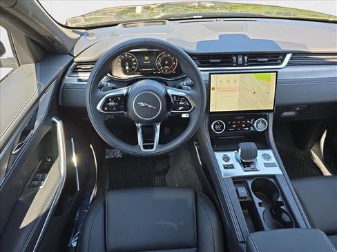 New 2026 Jaguar F-PACE R-Dynamic S image 13