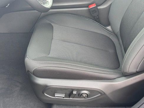 New 2026 Jeep Grand Cherokee Laredo image 11