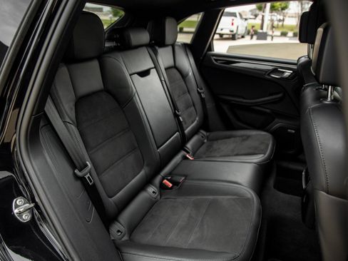 Used 2023 Porsche Macan GTS image 41